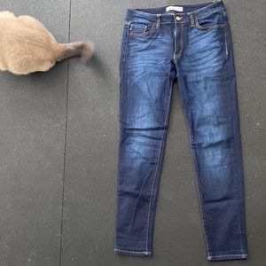 KanCan dark wash mid rise clean skinny jeans